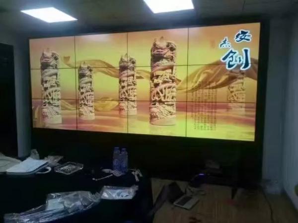 12深圳南山某工業大學大廈 拼接屏系統.jpg